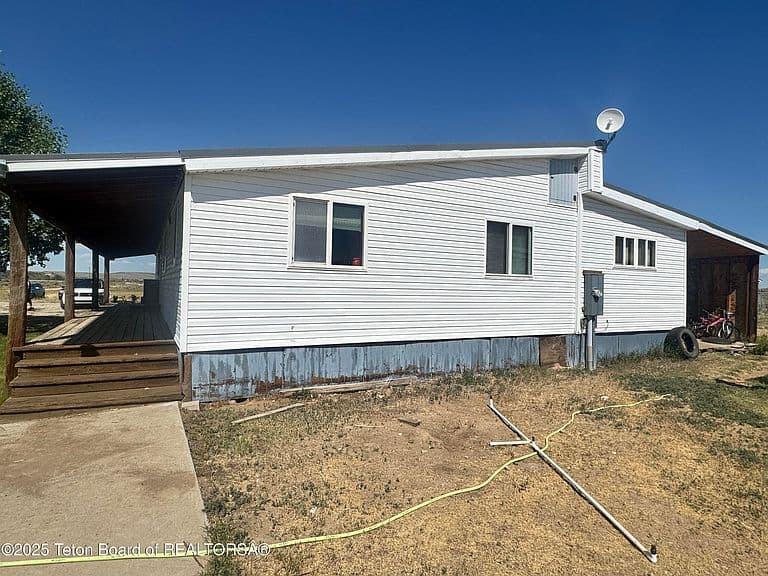 19 Sandy Ln photo 3