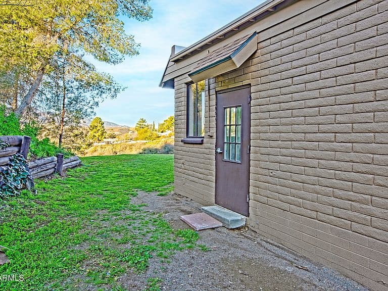 648 E PRICKLY PEAR Drive photo 4