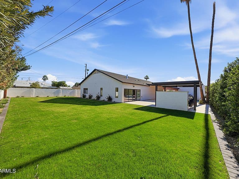 6050 E HOLLYHOCK Street photo 3