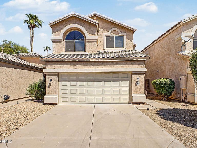1348 W WAHALLA Lane photo 2