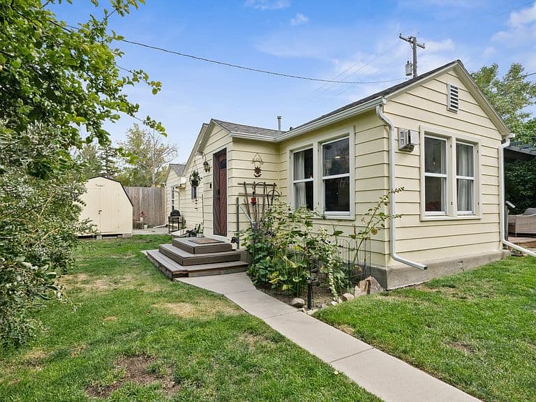 1539 Garfield St photo 2