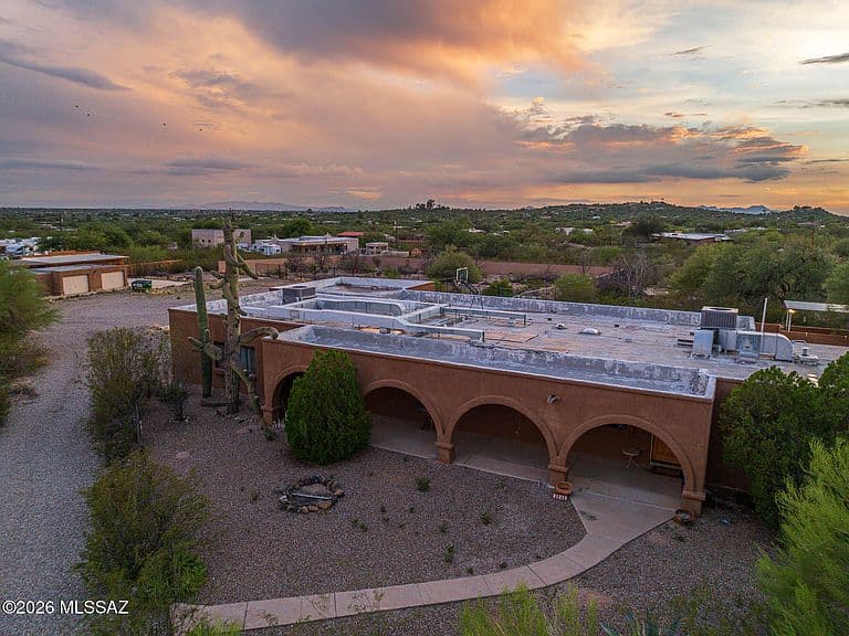 10565 E Fort Lowell Rd photo 3