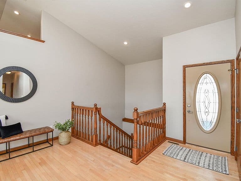 601 Emmett Trl photo 4