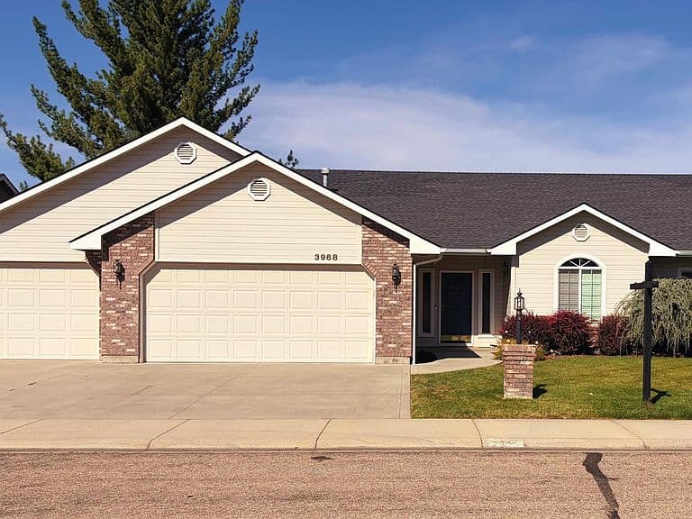 3968 W Teter St photo 1