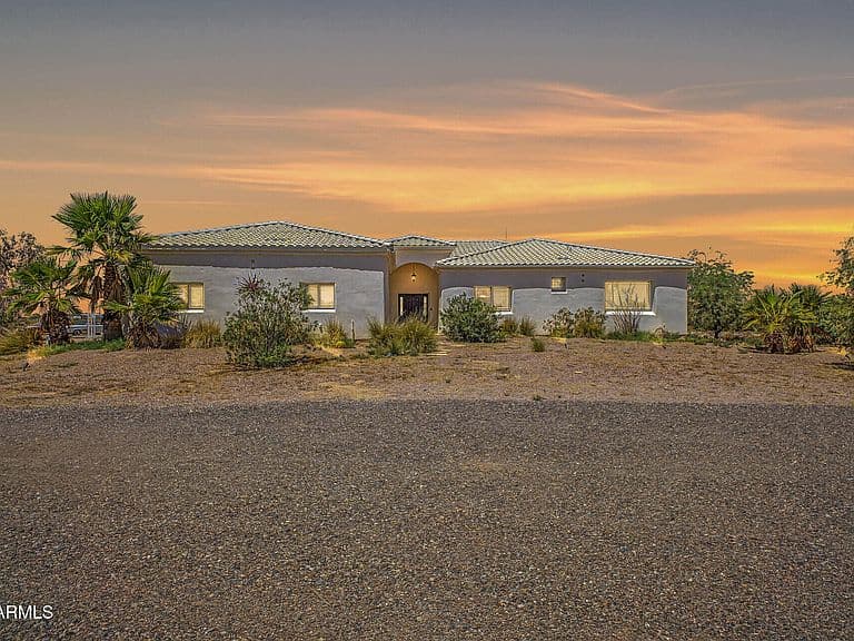 8716 N THUNDERBIRD Road photo 2