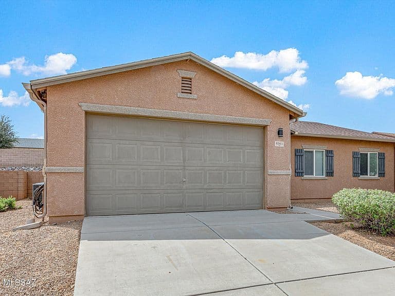 8361 W Screech Owl Dr photo 2