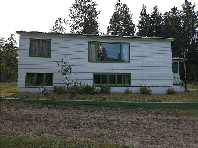 17505 Us Highway 93 N photo 1