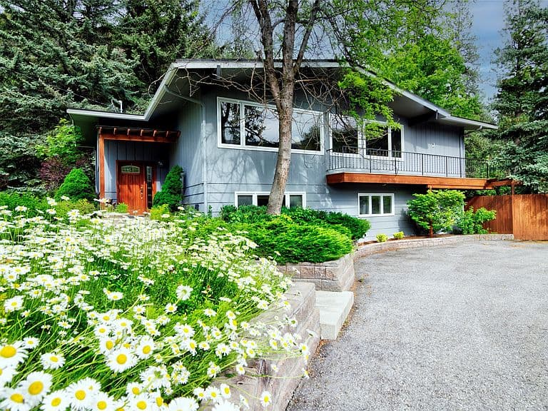 2100 Buttrey Ln photo 1