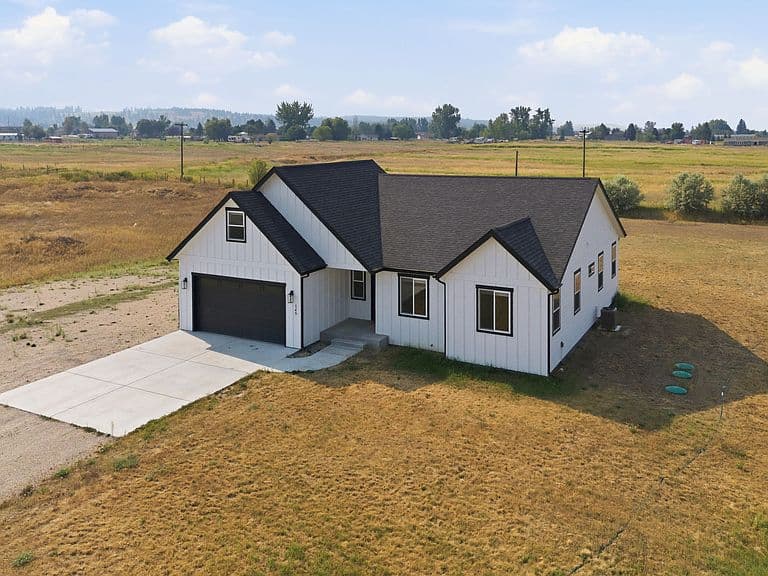 149 Red Willow Dr photo 2