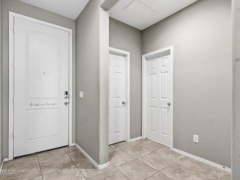 17990 W LOUISE Drive photo 3