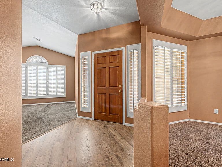 3334 E UTOPIA Road photo 4