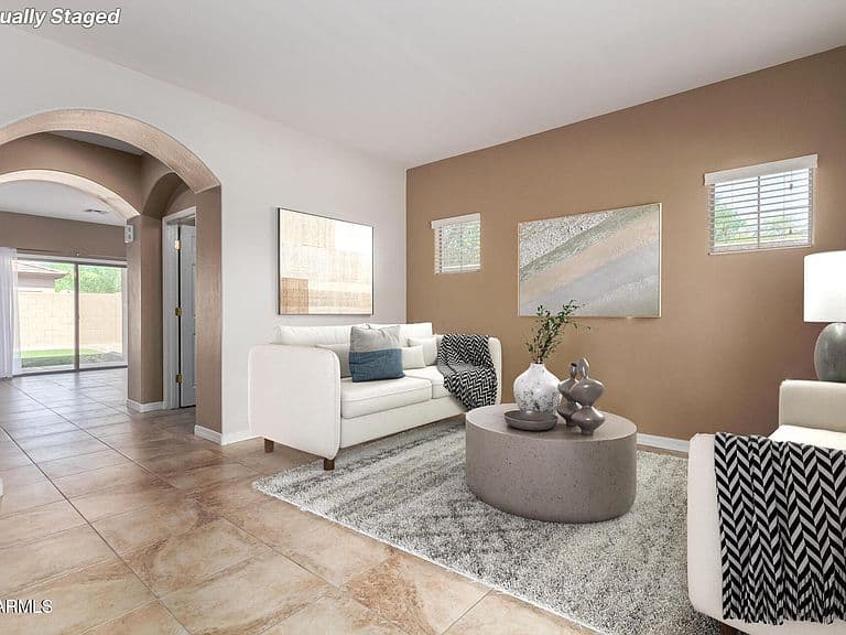 560 E RAINBOW Drive photo 5