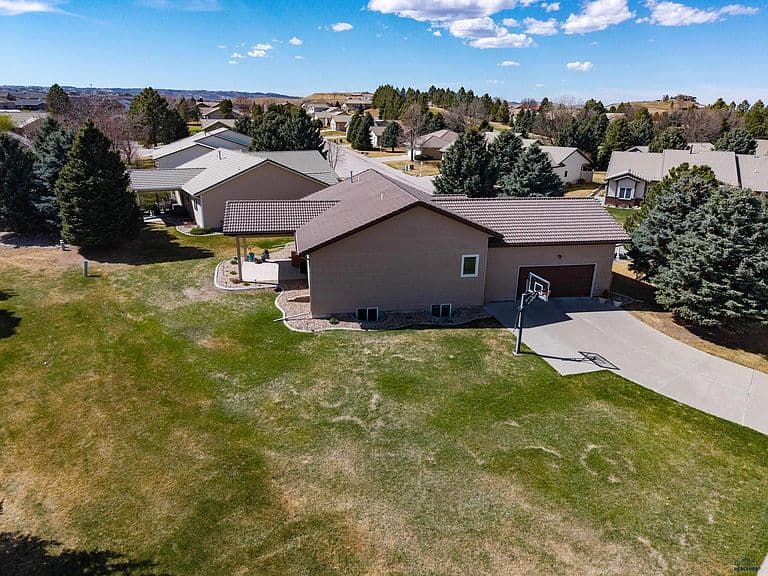 3459 Willowbend Rd photo 3