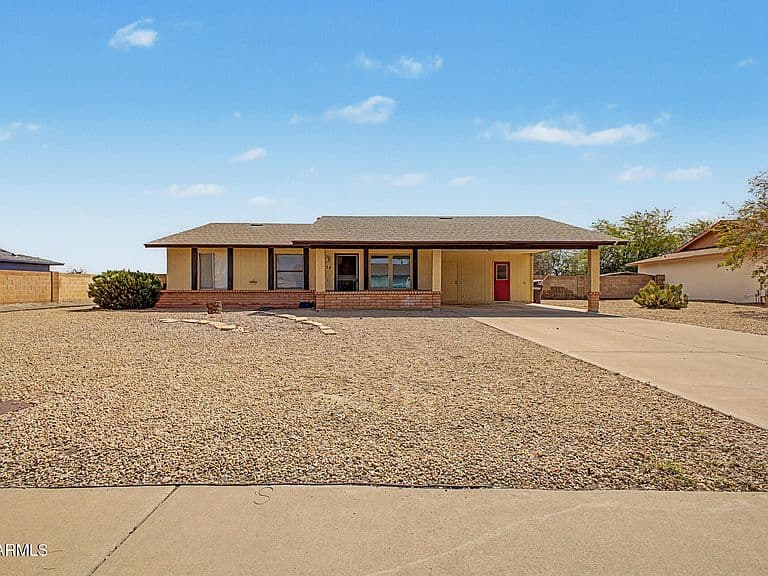 8539 N 104TH Avenue photo 1