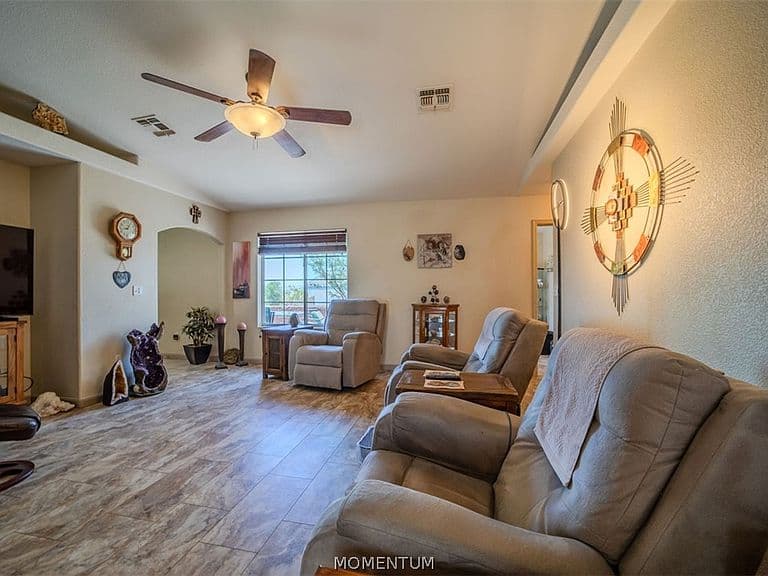 3479 Florence Avenue photo 4