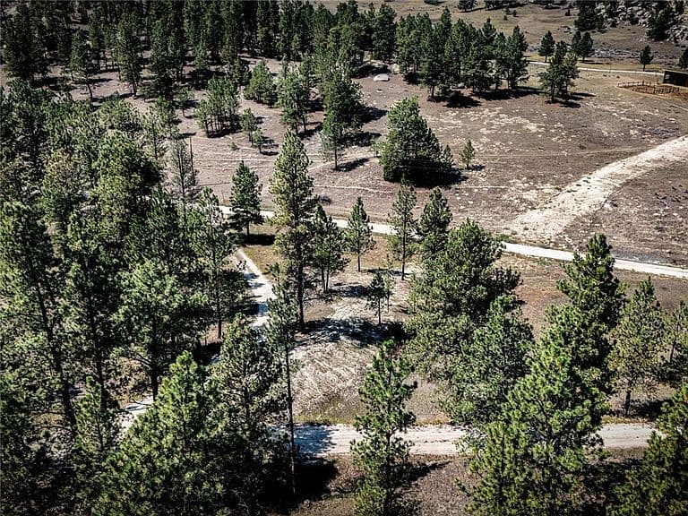 954 Dean Creek Rd photo 4