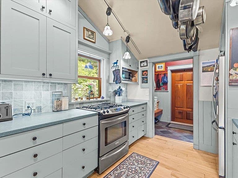 61 Bear Road photo 3