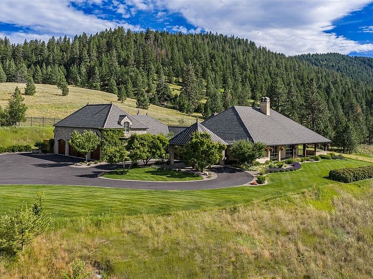 2722 Contour Rd photo 2