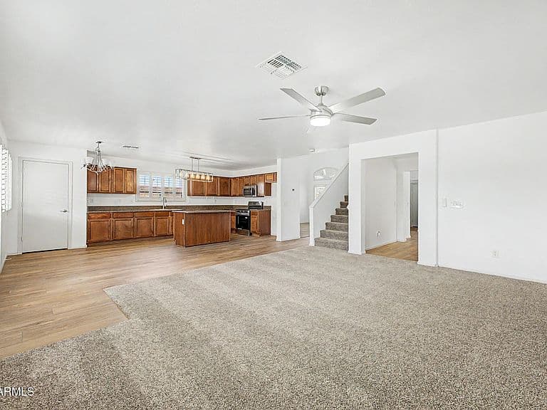 41421 W PRYOR Lane photo 1