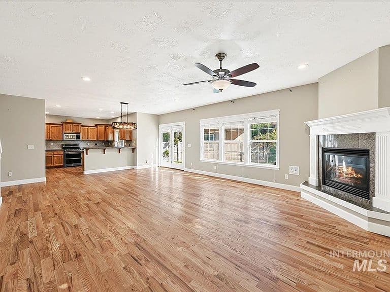 1210 W Cobblefield Ct photo 4