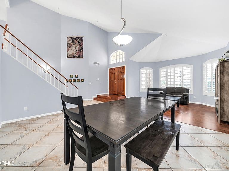 9432 E Voltaire Dr photo 5