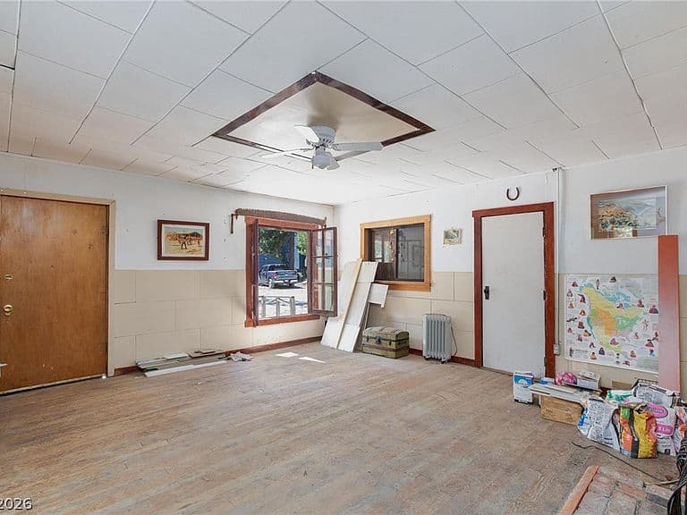 4430 Aspen Ave photo 4