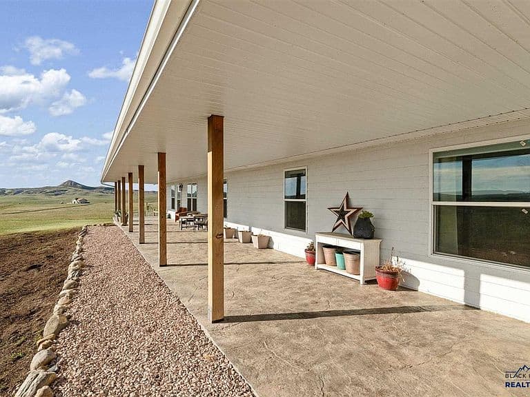 23921 Cisco Ln photo 4