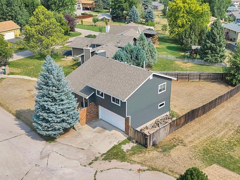 4511 Steamboat Cir photo 1