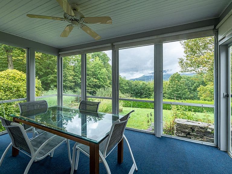 88 Windward South Road photo 2