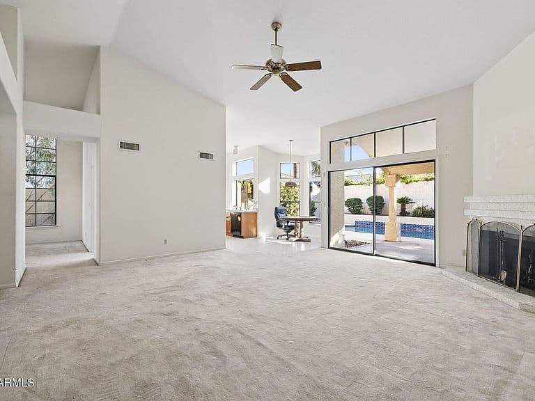 1047 W COAST Drive photo 4