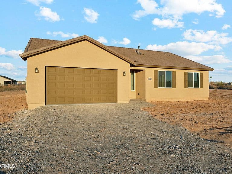 31723 W BUCHANAN Street photo 1