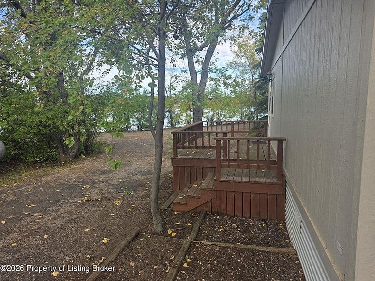 216 Lakeview Dr photo 5