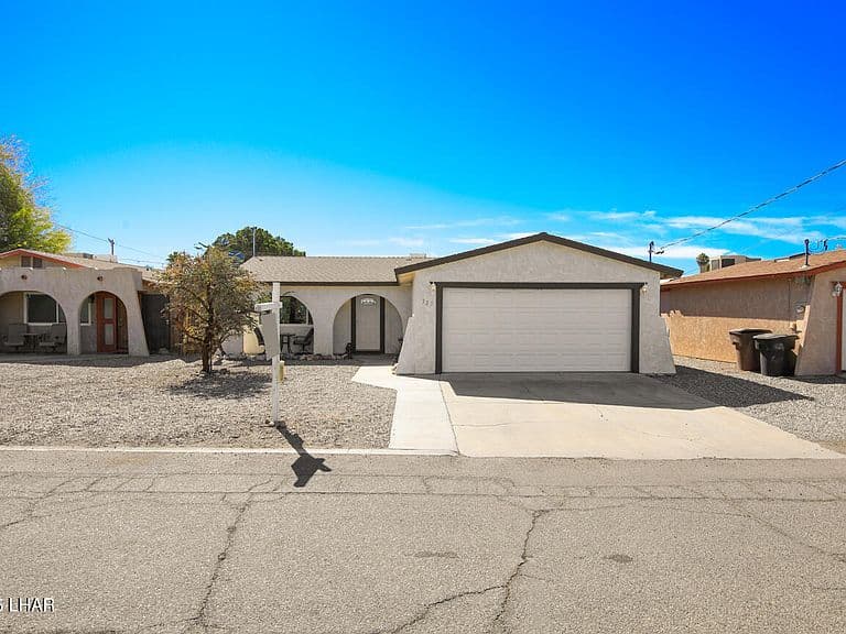 325 N Misty Ln photo 3