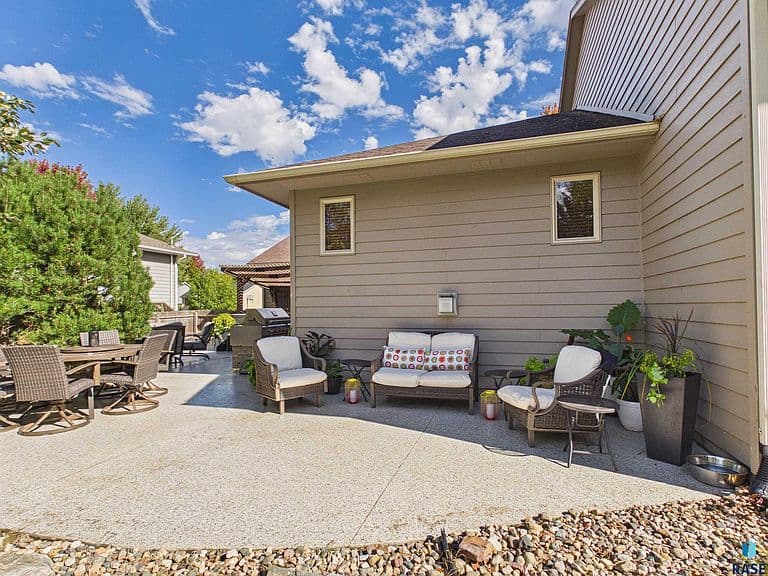 5209 S Woodwind Ave photo 4