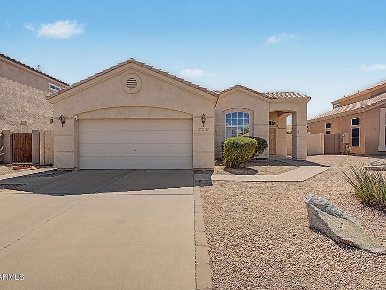 7355 E LOBO Avenue photo 1