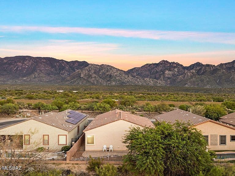 13749 N High Mountain View Pl photo 2