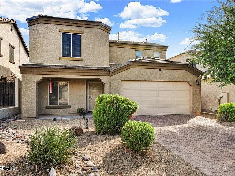 2329 W Barwick Dr Drive photo 2