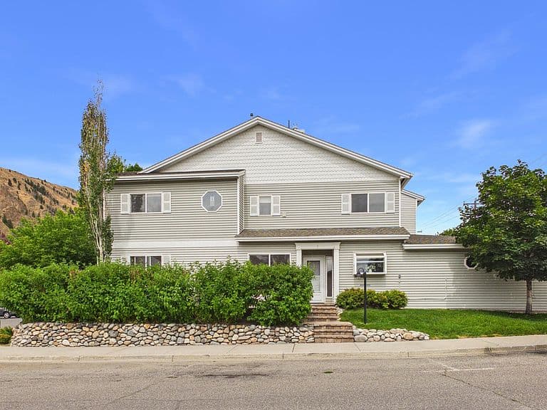 115 W Carbonate Dr photo 1