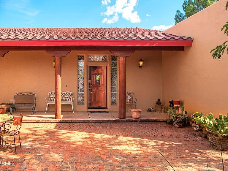 425 W Mesa Lane photo 3