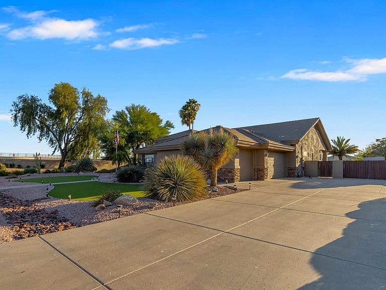 5208 N 180TH Lane photo 4