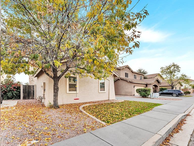 3533 E FLOWER Street photo 3