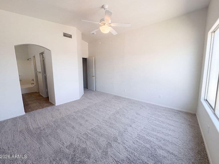 7436 W SANNA Street photo 4