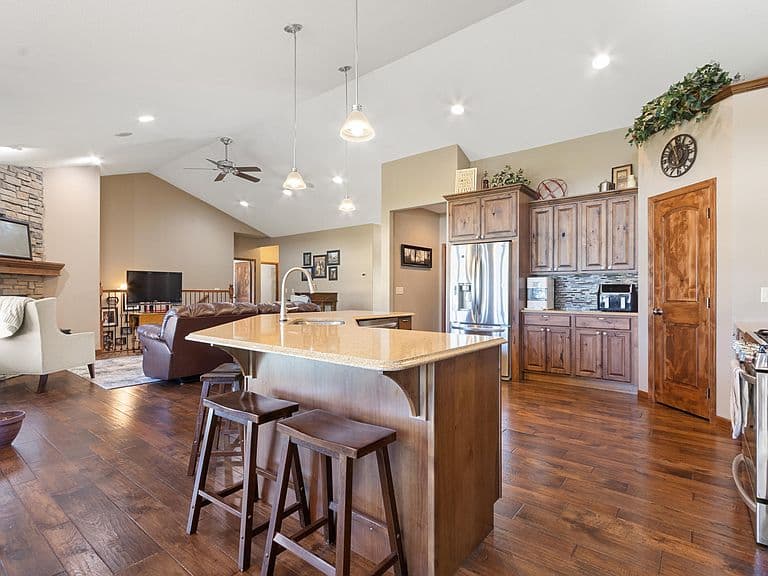 2815 Water View Dr photo 5