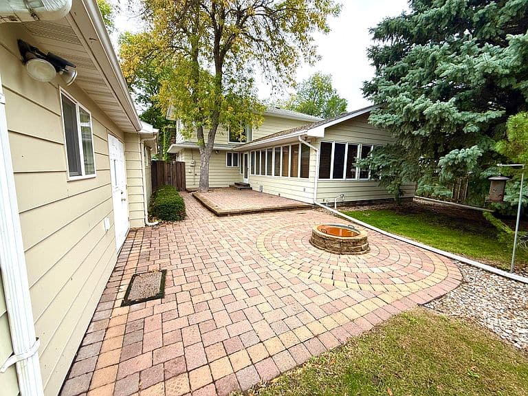 1733 Marshall Rd photo 3
