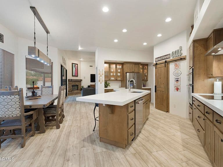 6024 E MONTERRA Way photo 2