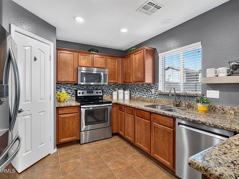 3612 E AUSTIN Lane photo 3