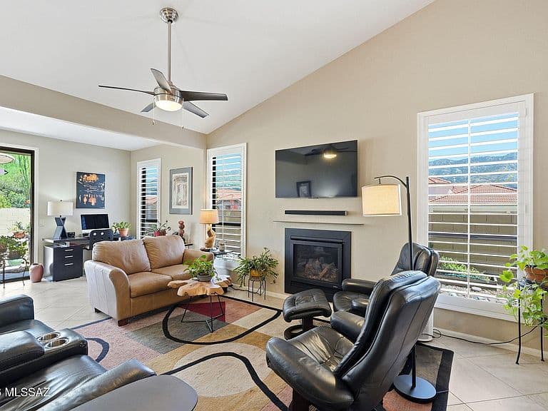 38185 S Birdie Dr photo 1