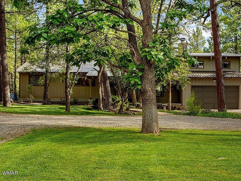 681 W Apache Ln photo 1
