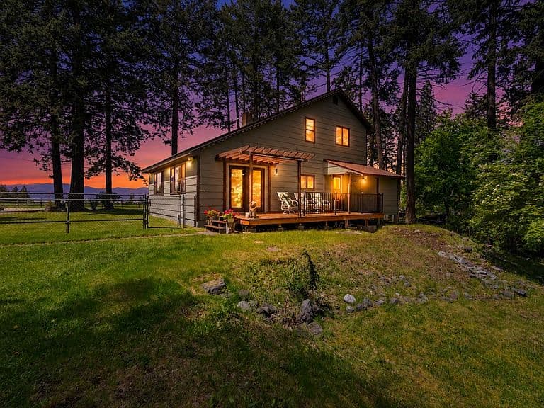 159 Sylvan Dr photo 1