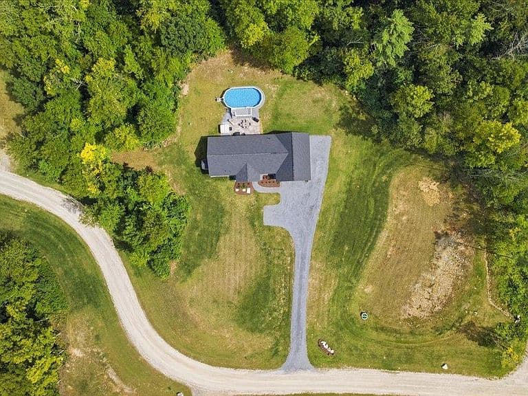 331 Hideaway Lane photo 5